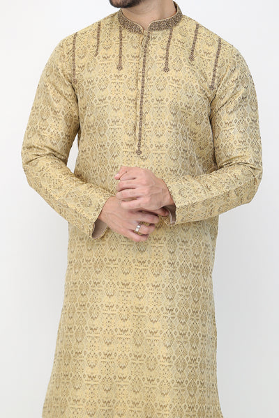 Beige kurta in blended fabric