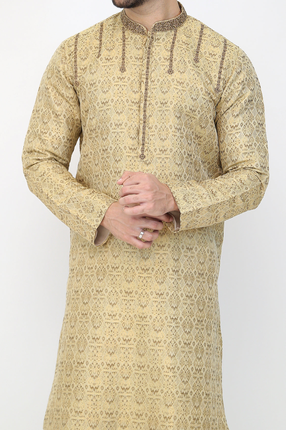 Beige kurta in blended fabric