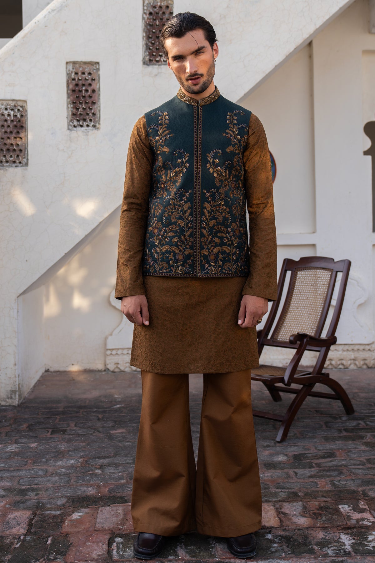Green Imperial Vine Embroidered Waist Coat S8W-10