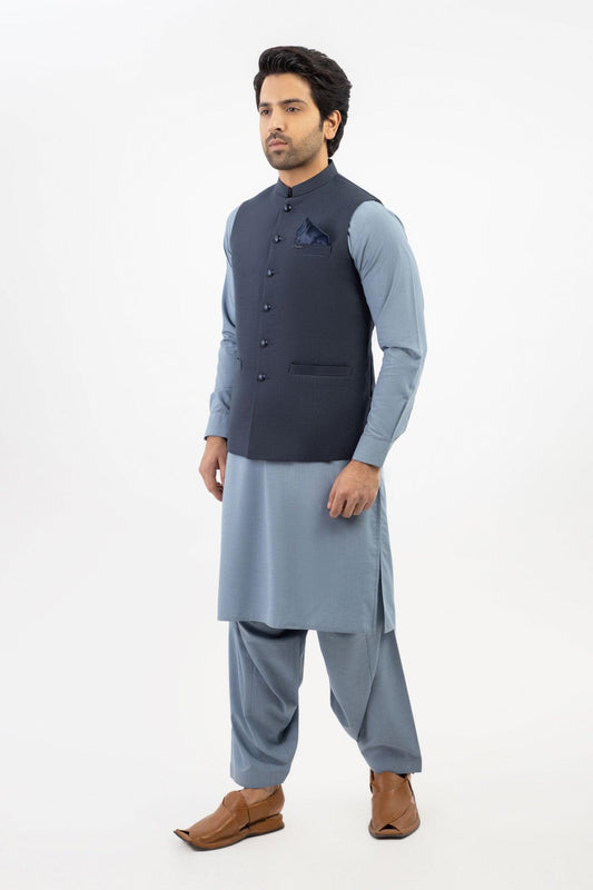 Contemporary shalwar kameez
