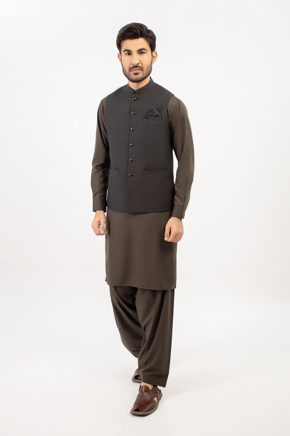 Black shalwar kameez
